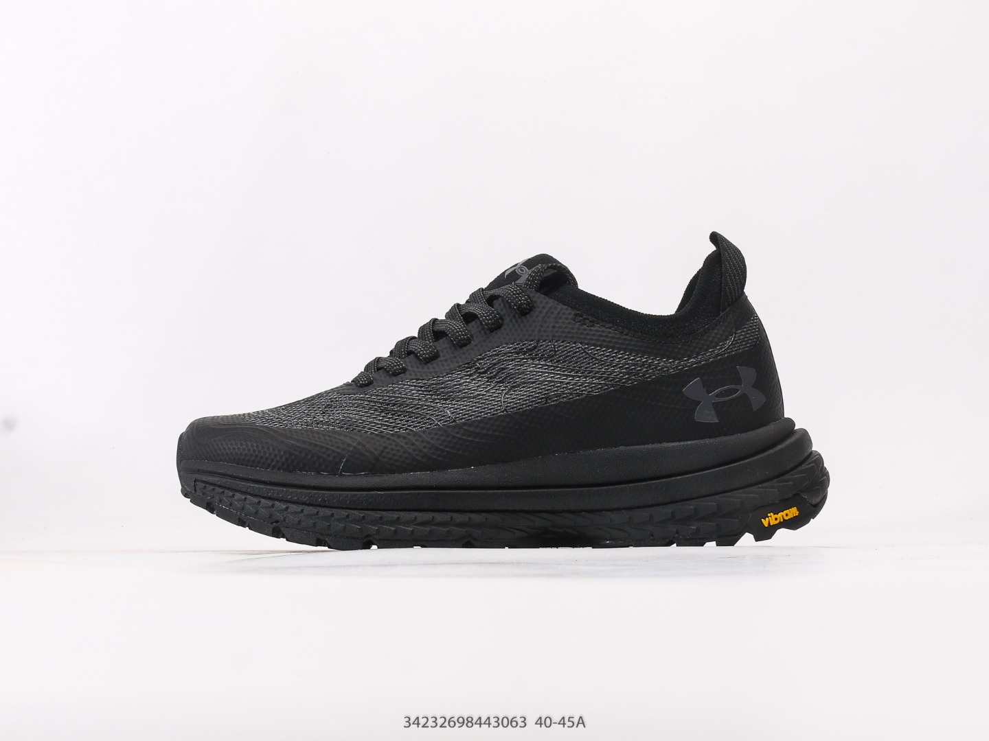 安德玛Under Armour 运动舒适男士运动老爹鞋 透气网织物减震防滑耐磨 低帮厚底增高老爹鞋 休闲运动跑步鞋
尺码：40 40.5 41 42 42.5 43 44 44.5 45