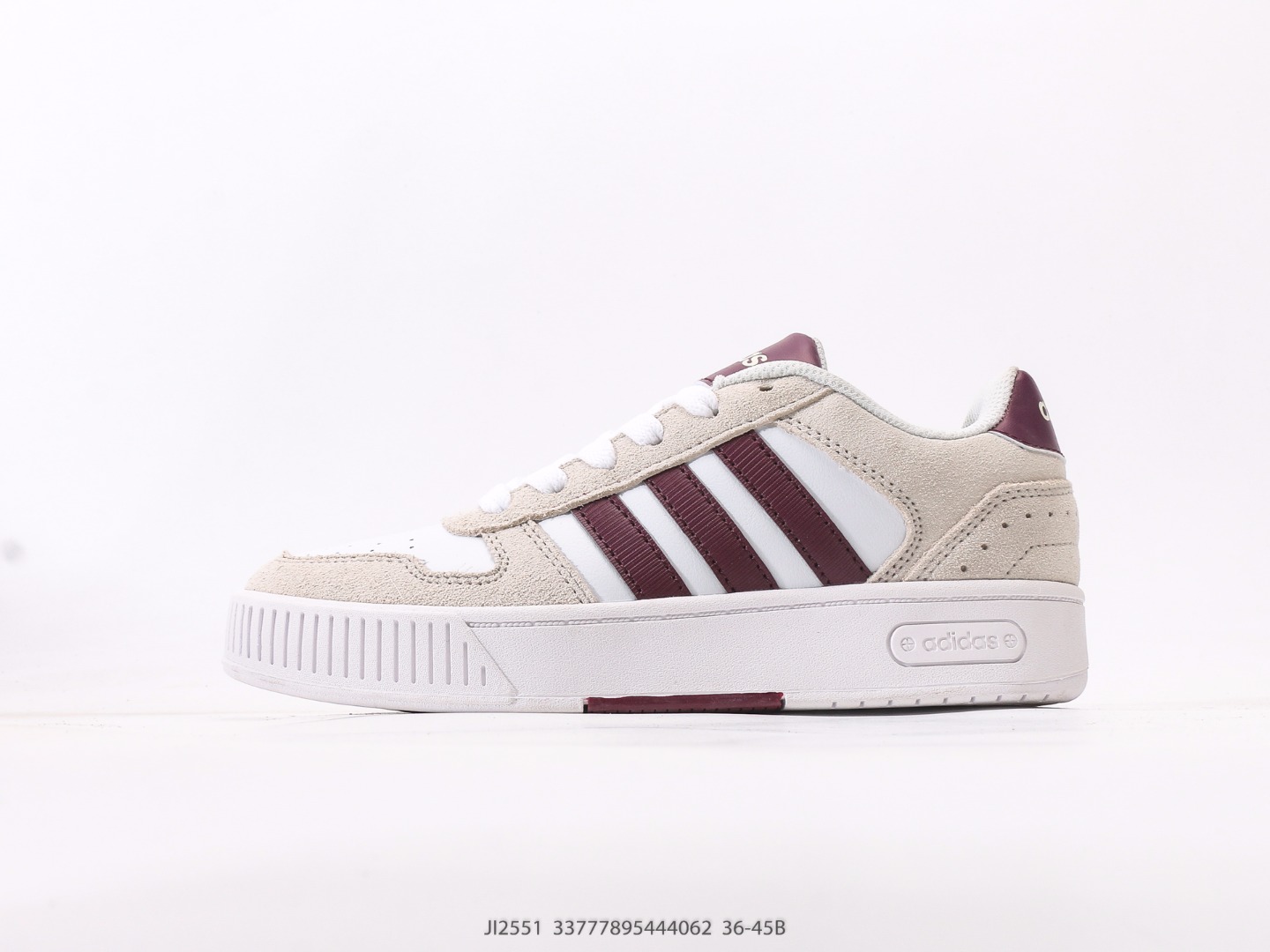 💰140  
阿迪达斯Adidas「小锯齿」D-PAD CLASSIC休闲美高风篮球板鞋男女阿迪达斯 D-PAD 运动休闲鞋 柔软合成革面料易打理，舒适质感简约潮搭，美观有型。圆弧舒适鞋头，宽敞不挤脚，行走无压力，舒适一整天。舒适后跟，稳固后跟贴合脚部。柔软内里，柔软贴合不磨脚。標準剪裁，鞋帶設計，皮革鞋身，橡膠鞋頭，編物襯裡，橡膠外底
尺码：36 36⅔ 37⅓ 38 38⅔ 39⅓ 40 40⅔ 41⅓ 42 42⅔ 43⅓ 44 45 
货号：JI2551 #33777895444062