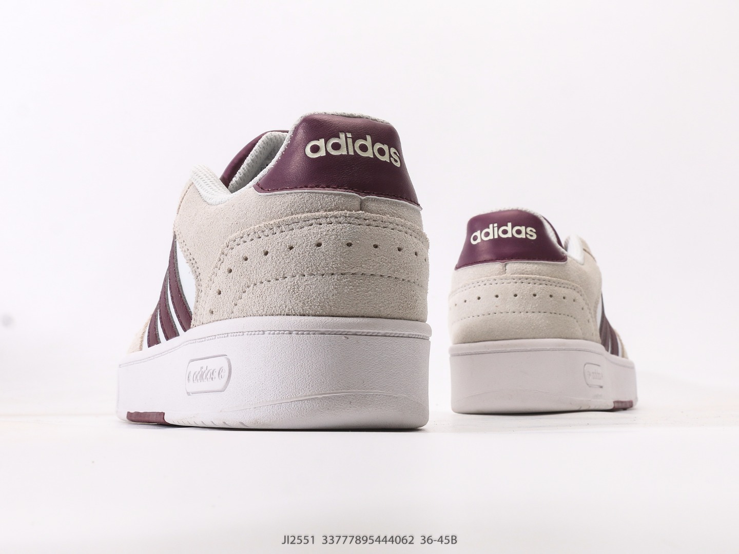 💰140  
阿迪达斯Adidas「小锯齿」D-PAD CLASSIC休闲美高风篮球板鞋男女阿迪达斯 D-PAD 运动休闲鞋 柔软合成革面料易打理，舒适质感简约潮搭，美观有型。圆弧舒适鞋头，宽敞不挤脚，行走无压力，舒适一整天。舒适后跟，稳固后跟贴合脚部。柔软内里，柔软贴合不磨脚。標準剪裁，鞋帶設計，皮革鞋身，橡膠鞋頭，編物襯裡，橡膠外底
尺码：36 36⅔ 37⅓ 38 38⅔ 39⅓ 40 40⅔ 41⅓ 42 42⅔ 43⅓ 44 45 
货号：JI2551 #33777895444062