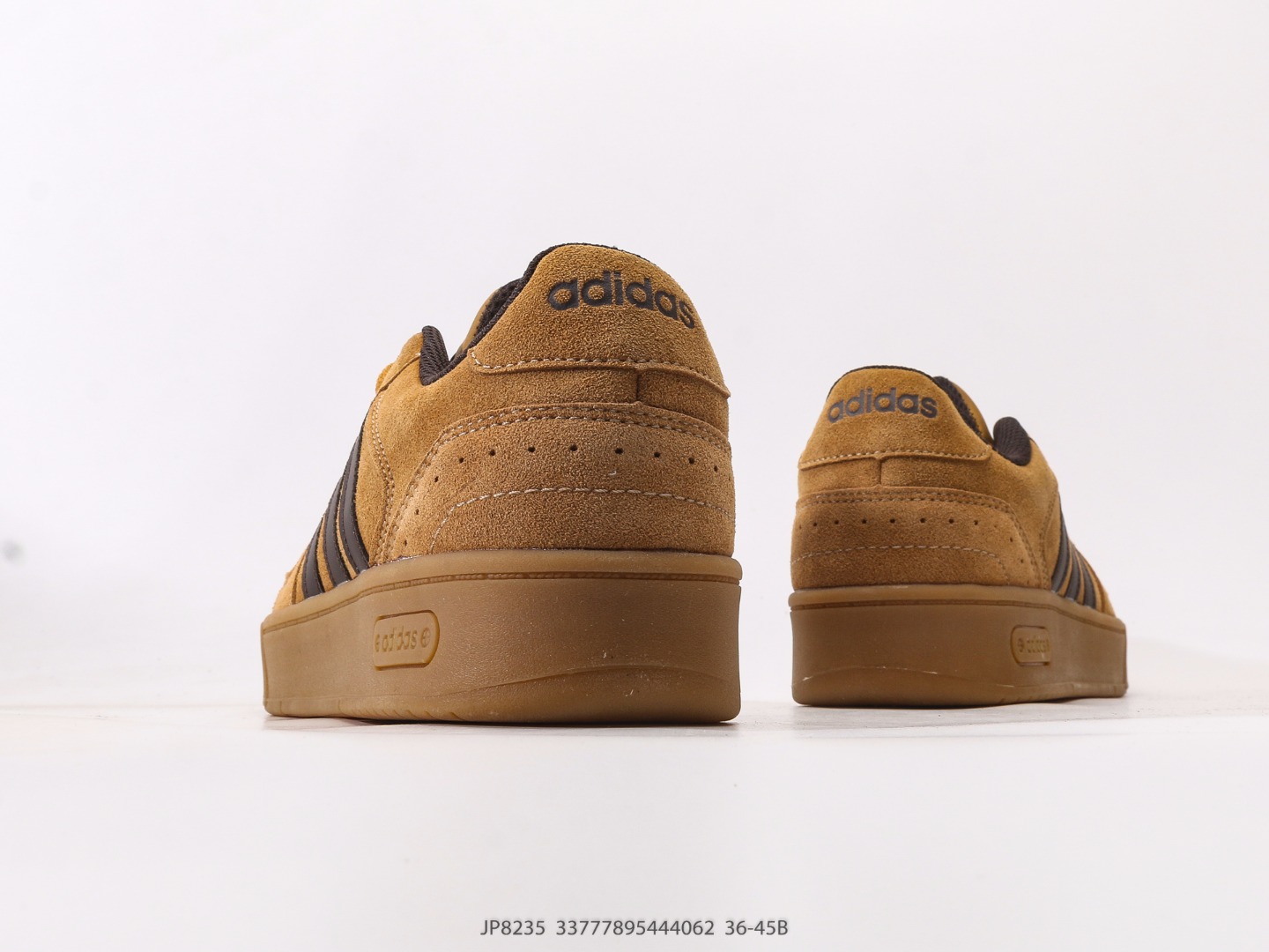 阿迪达斯Adidas「小锯齿」D-PAD CLASSIC休闲美高风篮球板鞋男女阿迪达斯 D-PAD 运动休闲鞋 柔软合成革面料易打理,舒适质感简约潮搭,美观有型.圆弧舒适鞋头,宽敞不挤脚,行走无压力,舒适一整天.舒适后跟,稳固后跟贴合脚部.柔软内里,柔软贴合不磨脚.標準剪裁,鞋帶設計,皮革鞋身,橡膠鞋頭,編物襯裡,橡膠外底 2⁄3 371⁄3 38 382⁄3 391⁄3 40 402⁄3 411⁄3 42 422⁄3 431⁄3 44 45 货号:JP82362#33777895444062