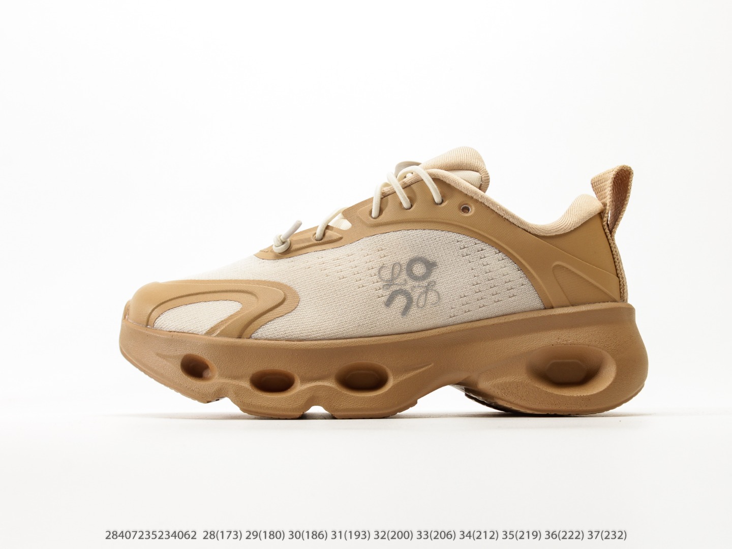 NO:713876,Children's shoes Loewe Ballet Runner 25ss spring new hot model 2.0 series Forrest Gump retro style moral training shoes thin-soled and versatile casual sports shoes. Note that the actual foot length shown below the picture, in millimeters [manual measurement, there may be an error of about 5 mm] #28407235234062, ANGPAUN sports shoes, loewe, loewe, sneakers,19860909童鞋 罗意威Loewe Ballet Runner 25ss春季新款爆款 2.0系列阿甘复古风德训鞋薄底百搭休闲运动鞋 注意图下方显示为实际脚长,单位毫米[手工测量,可能存在5毫米左右的误差] #28407235234062,昂跑运动鞋,loewe,loewe,sneakers,,Children's