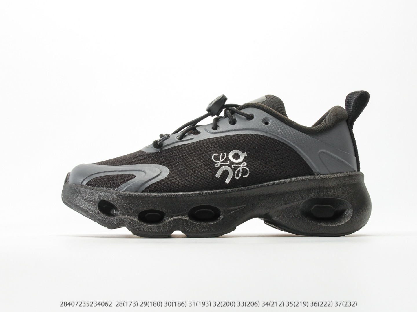 NO:713880,Children's shoes Loewe Ballet Runner 25ss spring new hot model 2.0 series Forrest Gump retro style moral training shoes thin-soled and versatile casual sports shoes. Note that the actual foot length shown below the picture, in millimeters [manual measurement, there may be an error of about 5 mm] #28407235234062, ANGPAUN sports shoes, loewe, loewe, sneakers,19860909童鞋 罗意威Loewe Ballet Runner 25ss春季新款爆款 2.0系列阿甘复古风德训鞋薄底百搭休闲运动鞋 注意图下方显示为实际脚长,单位毫米[手工测量,可能存在5毫米左右的误差] #28407235234062,昂跑运动鞋,loewe,loewe,sneakers,,Children's