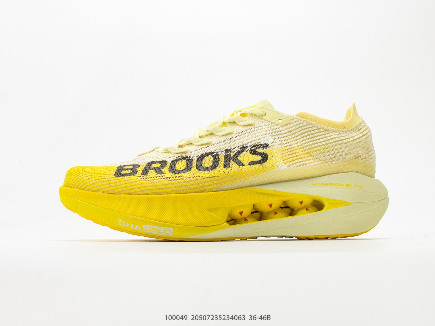 💰190  
布鲁克斯 Glycerin Max 超级甘油舒适的增高神器！Brooks Glycerin Max‌是一款极具突破性的顶级缓震运动跑鞋，由百年专业跑鞋品牌Brooks推出。Glycerin Max超级甘油作为Glycerin甘油系列的颠覆之作，带来了全新的科技和设计。
尺码：36 37 38 39 40 41 42 43 44 45 46
货号：100049#20507235234063