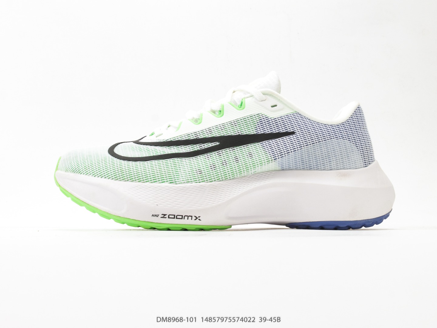 耐克Nk Zoom Fly 5超轻休闲缓震碳板跑步鞋外围搭載轻量级SR02泡棉载体.中底ZoomX泡棉.鞋面采用轻盈网眼设计.鞋垫与原厂一致采用zoomX粘接而成. 货号DM8968-101#14857975574022