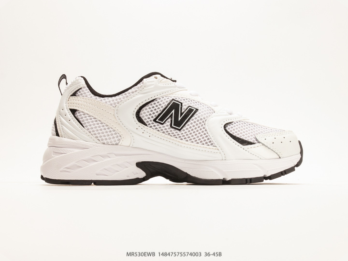 新百伦 NB530 New Balance 530 复跑古鞋 厚底增高老爹鞋 缓震运动慢跑鞋.NB530这鞋双确实是NB家经复典古款式之一,以全科新技诠释,成打功造530鞋款.鞋面保在持530基本线条和片层构结的同时,采更用为简洁、流畅设的计语言. 货号U530EWB#14847575574003