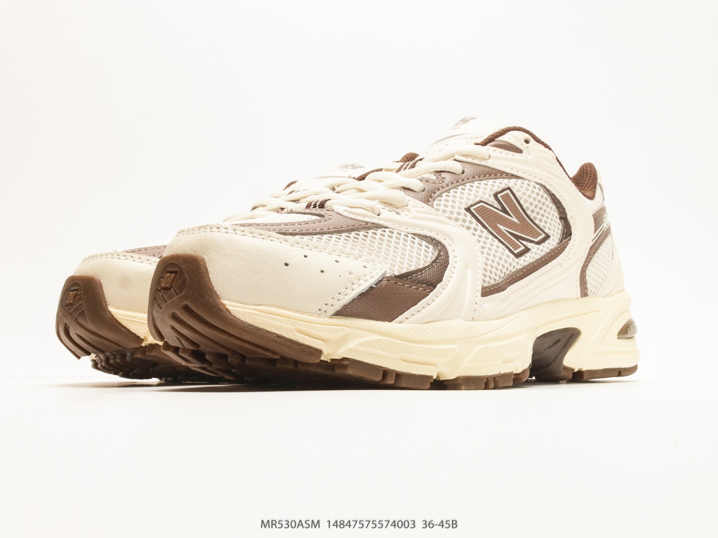 新百伦 NB530 New Balance 530 复跑古鞋 厚底增高老爹鞋 缓震运动慢跑鞋.NB530这鞋双确实是NB家经复典古款式之一,以全科新技诠释,成打功造530鞋款.鞋面保在持530基本线条和片层构结的同时,采更用为简洁、流畅设的计语言. 货号U530ASM#14847575574003