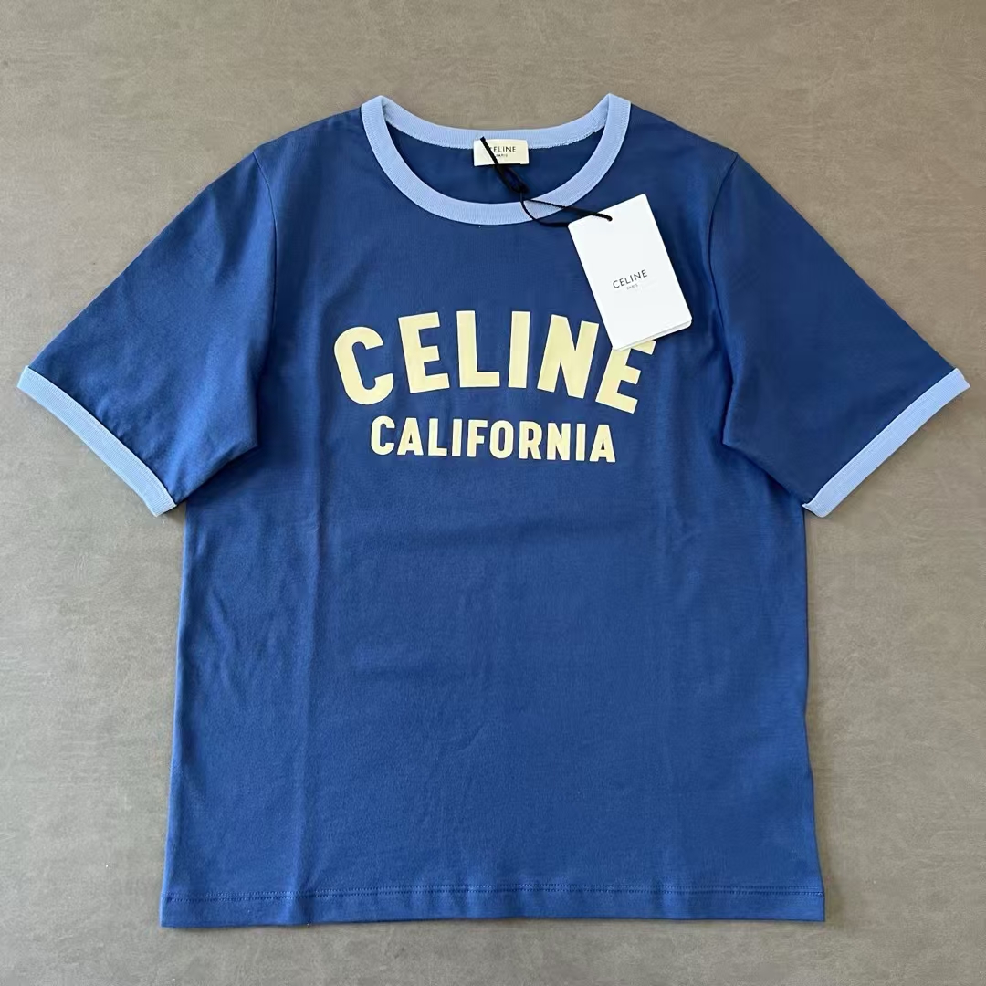 NO:321910,Celine 2025 Spring and Summer New Style Women's Contrast Color Short Sleeve Tee!  Flocking printing process!  SML P, celine, T-shirt, alexander wang19860909Celine 2025 春夏新款 女式撞色短袖Tee！植绒印花工艺！ 码数SML P,,celine,T-shirt,alexander wang,Women's clothing