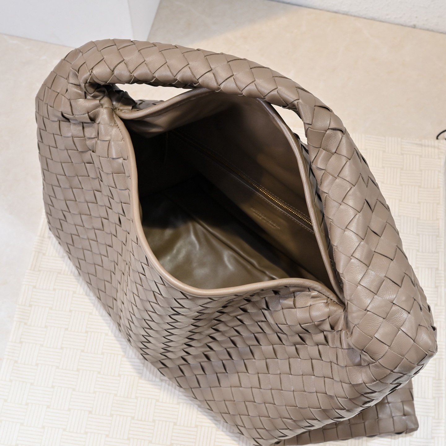 葆蝶家 Bottega Veneta 高定经典皮革女包手袋 #174C4B56 8