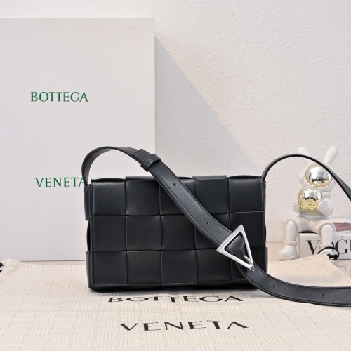 Bottega Veneta Cassette Bag: Urban Leather, Silver Buckle, Unisex Design 1 Bottega Veneta Cassette Bag: Urban Leather, Silver Buckle, Unisex Design