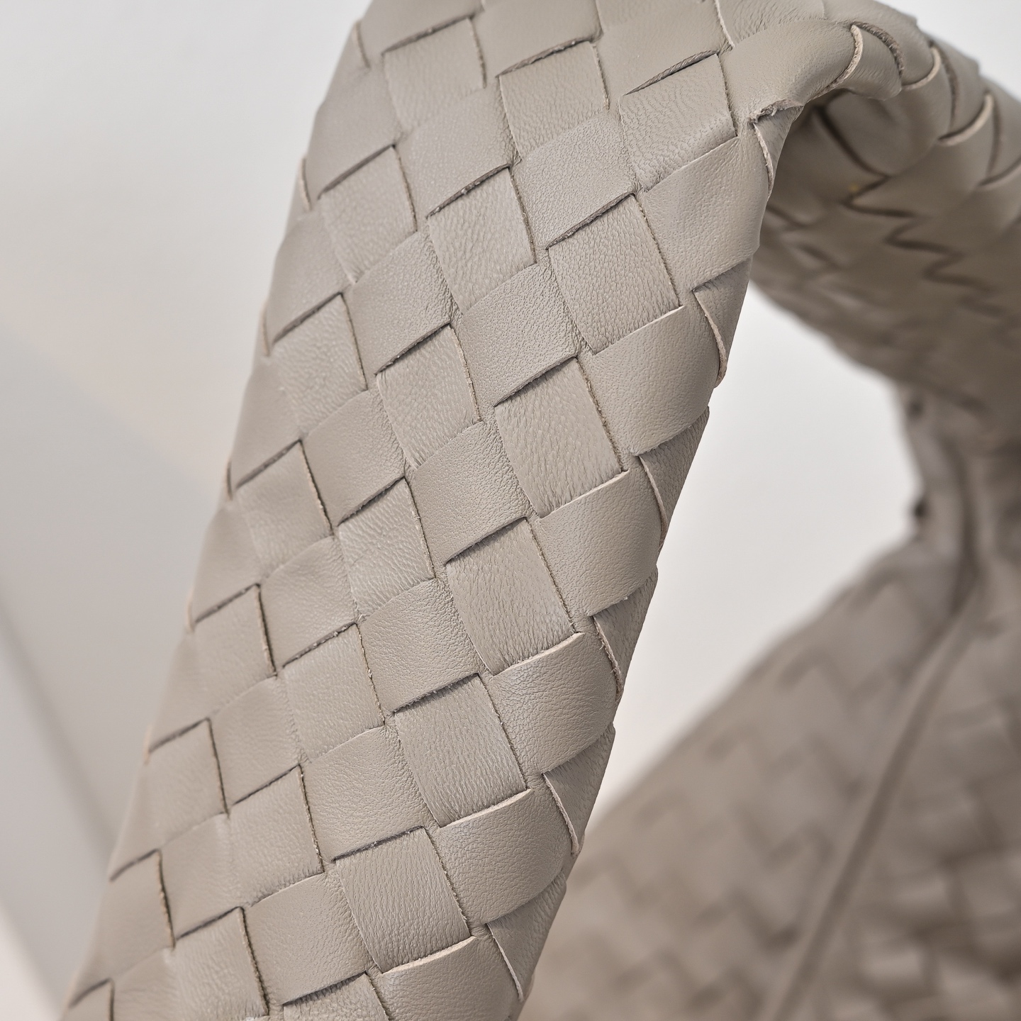 Bottega Veneta Classic Handcrafted Luxury Leather Shoulder Bag Ref 3