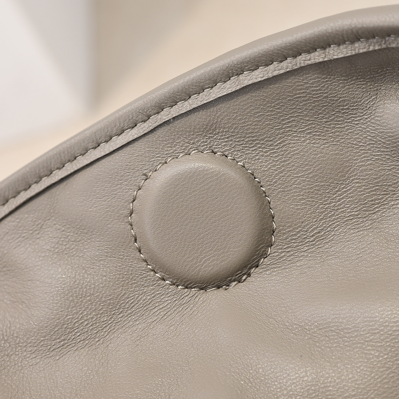 Bottega Veneta Classic Handcrafted Luxury Leather Shoulder Bag Ref 6