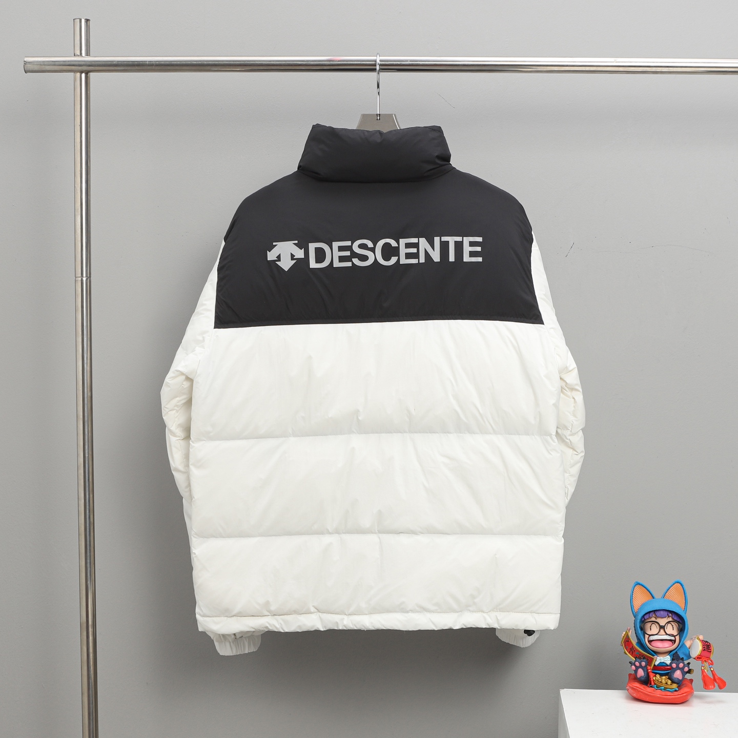 终端供应💰315

Descente丨迪桑特奥迪联名多标1.0羽绒服

Size：XS-XXL