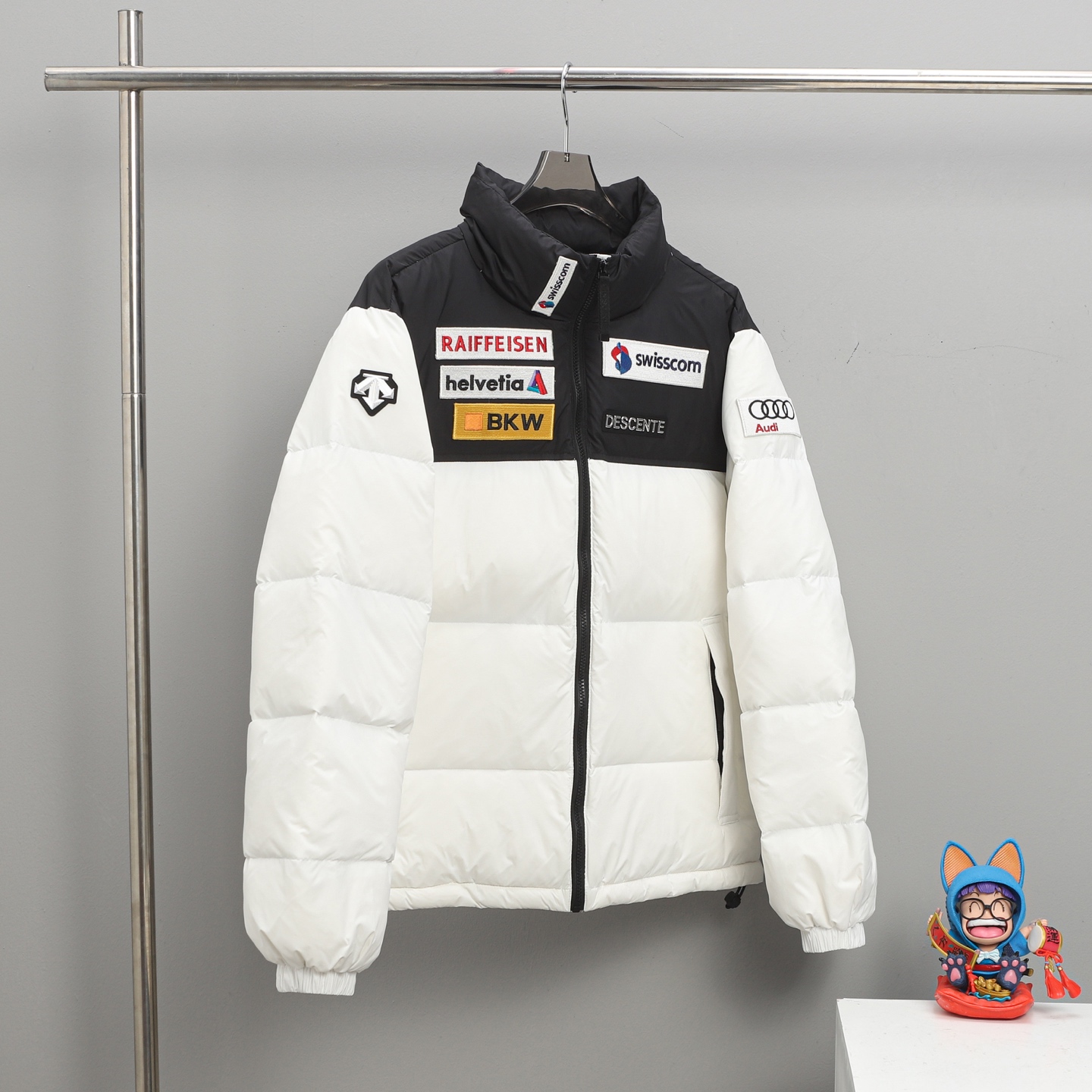 终端供应💰315

Descente丨迪桑特奥迪联名多标1.0羽绒服

Size：XS-XXL