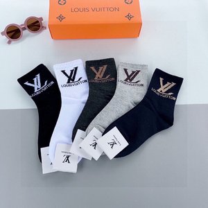 Louis Vuitton Sock- Mid Tube Socks for sale cheap now Men Combed Cotton Fashion