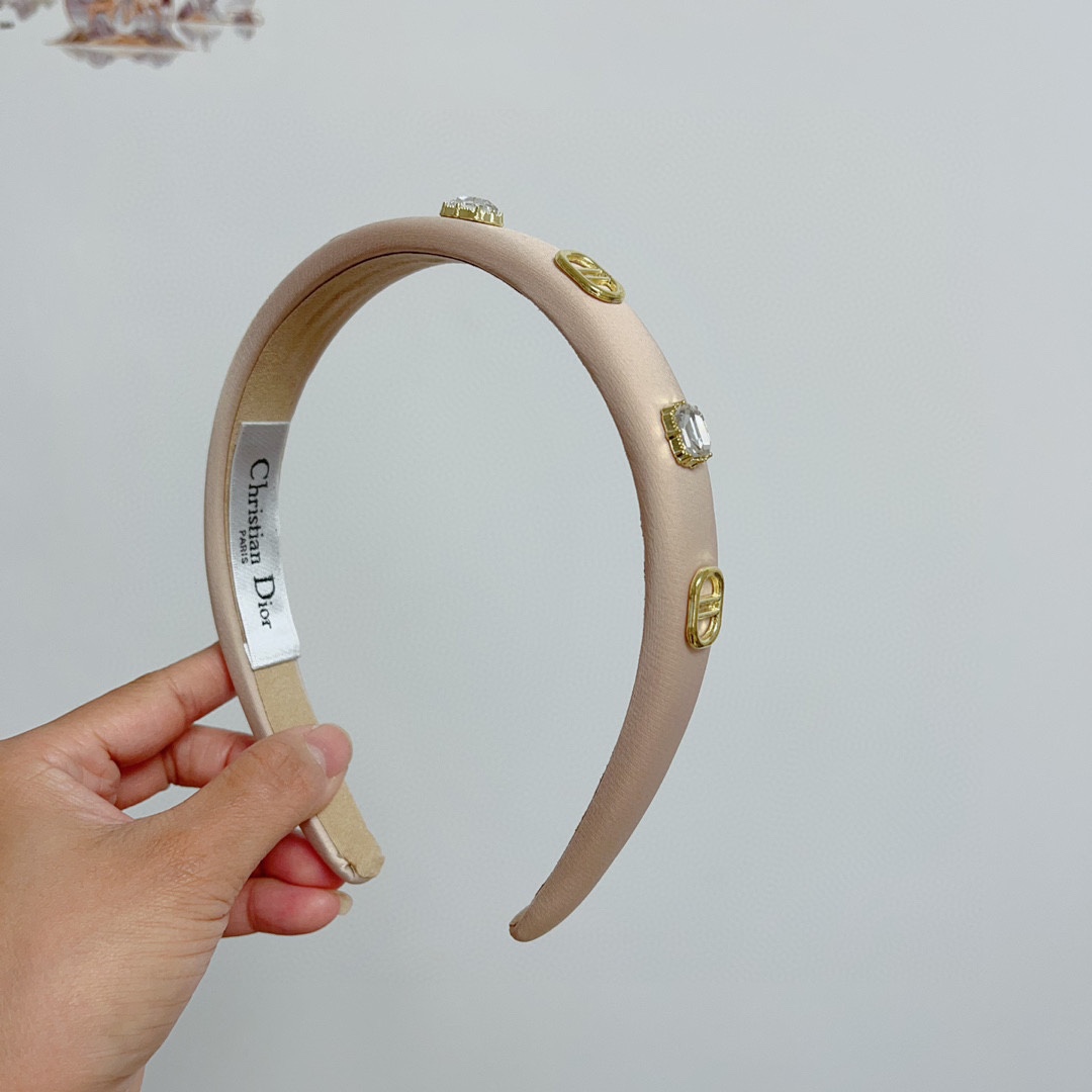 NO:275773,Packaging Dior (Dior) Popular new narrow version of hairband, counter quality, let your charm bloom, the fresh ladylike style makes fashion simpler. Hairpins, hairpins, dior, dior, hairpins19860909配包装 Dior（迪奥） 火爆新款窄版发箍,专柜品质 让你的魅力绽放 清新淑女范让时尚更简单.发夹,发夹,dior,dior,hairpins,accessory
