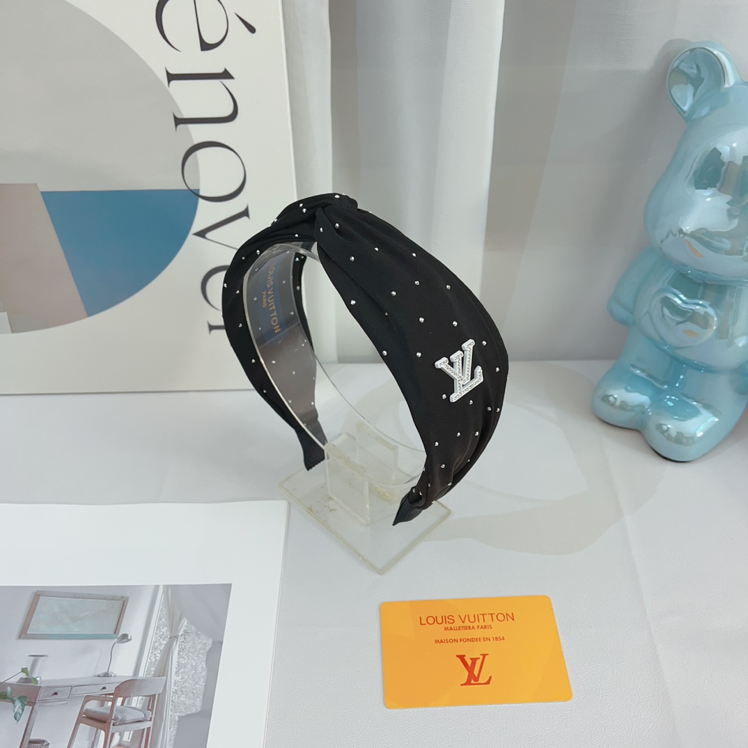 NO:276184,Packaged by LV Louis Vuitton, popular new headband, large bow-shaped headband, the latest styles in the counter are coming to be fashionable and versatile, and goddess must enter!  hairpin, hairpin, louis vuitton, louis vuitton, hairpins19860909配包装 LV 路易威登 火爆新款发箍,大蝴蝶结时尚头箍,专柜最最新款来袭时尚百搭,女神必入 ！发夹,发夹,louis vuitton,louis vuitton,hairpins,accessory