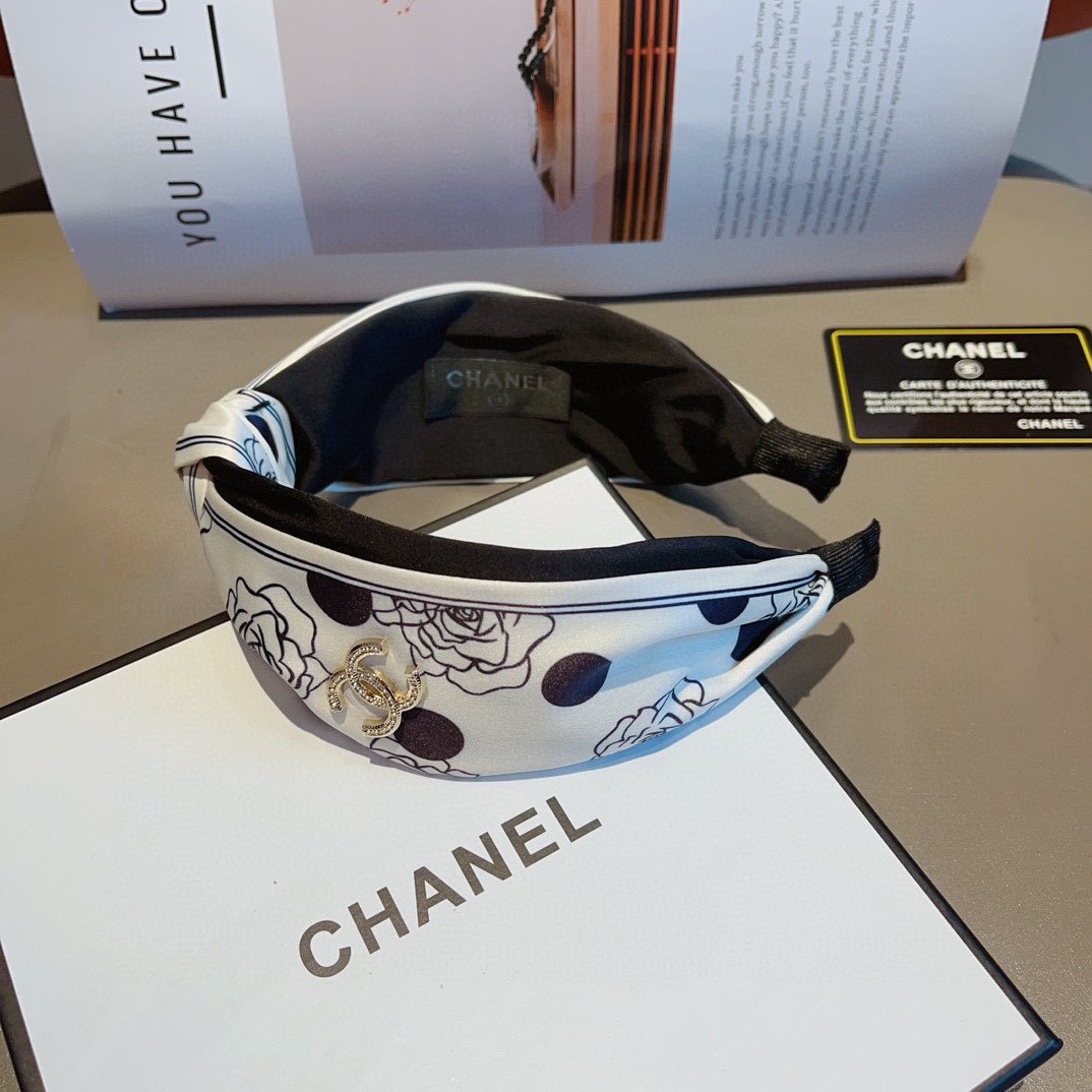 配包装Chanel香奈儿新款小香风宽版发箍大方得体款简约时尚名媛气质多色可选！