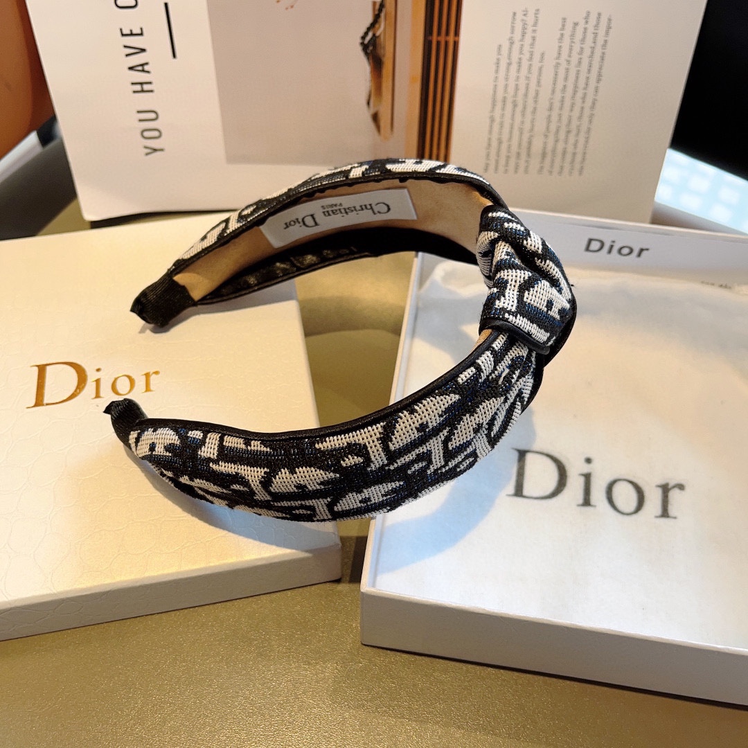 配包装Dior迪奥火爆新款D字母宽版发箍,专柜品质让你的魅力绽放清新淑女范让时尚更简单