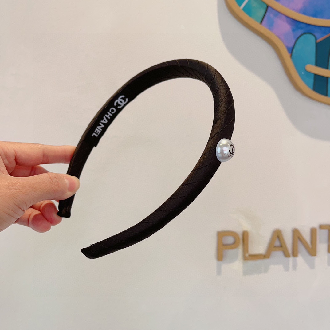 NO:278905,Packaging CHANEL (Chanel) latest small fragrance high skull top sponge hairband, retro headband, popular internet celebrity products recommended. It is matched with high-end materials, super exquisite, fashionable and versatile. Hair accessories, hairpins, chanel, chanel, hairpins19860909配包装 CHANEL（香奈儿）最新款小香高颅顶海绵发箍,复古头箍,网红爆款推荐 搭配高端材质,超精致,时尚百搭.发饰,发夹,chanel,chanel,hairpins,accessory