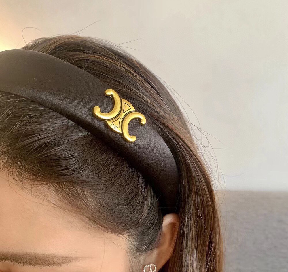 NO:278863,Packaging CELINE Internet celebrity popular product, comfortable to wear without pressure, must-have for styling!  Very fashionable and versatile!  A must-have goddess!  celebrity style. Hair accessories, hairpins, celine, celine, hairpins19860909配包装 CELINE（赛琳）网红爆款,佩戴舒适无压力,造型搭配必备！非常时尚百搭！女神必备！名媛范儿.发饰,发夹,celine,celine,hairpins,accessory