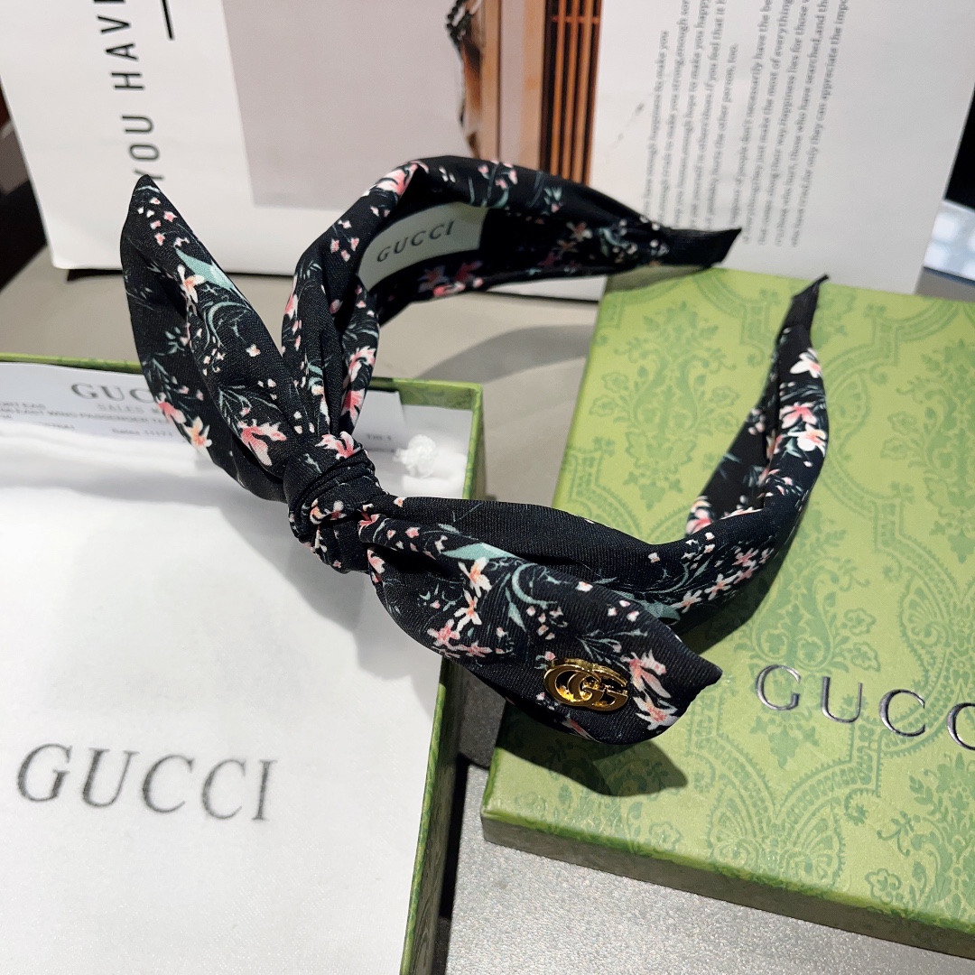 配包装Gucci古奇网红经典印花布艺蝴蝶结宽版发箍女神必备单品头箍非常百搭时尚潮流款！