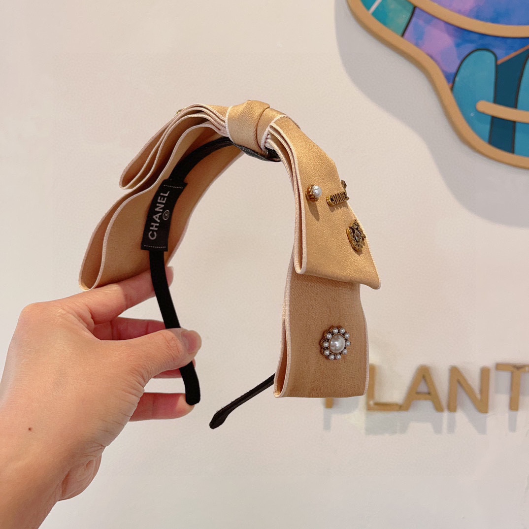 NO:280345,Packaging CHANEL (Chanel) latest small fragrance big bow headband, retro headband, popular internet celebrity products recommended. It is matched with high-end materials, super exquisite, fashionable and versatile. Hair accessories, hairpins, chanel, chanel, hairpins19860909配包装 CHANEL（香奈儿）最新款小香大蝴蝶结发箍,复古头箍,网红爆款推荐 搭配高端材质,超精致,时尚百搭.发饰,发夹,chanel,chanel,hairpins,accessory