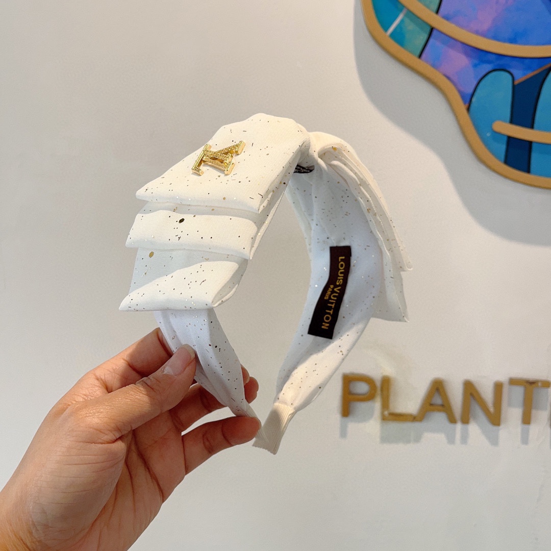 NO:280406,Packaged by LV Louis Vuitton, popular new wide-version bow headband, fashionable headband, the latest counter model is coming to be fashionable and versatile, goddess must enter!  hair accessories, hairpins, louis vuitton, louis vuitton, hairpins19860909配包装 LV 路易威登 火爆新款宽版蝴蝶结发箍,时尚头箍,专柜最最新款来袭时尚百搭,女神必入 ！发饰,发夹,louis vuitton,louis vuitton,hairpins,accessory