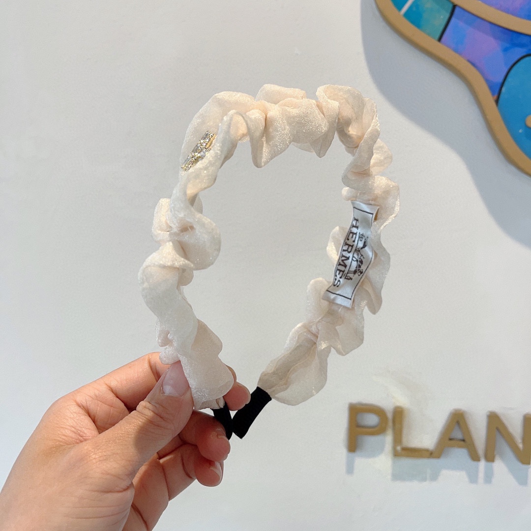 NO:280320,Packaging Hermes (Hermes) Customized new headband, same style as Internet celebrities, all imported and export orders and details are taken in real photos!  The special fabric is very textured!  hair accessories, hairpins, hermes, hermes, hairpins19860909配包装 Hermes（爱马仕） 定制新款发箍,网红同款 进出口订单、细节全部实拍！特制面料非常显质感！发饰,发夹,hermes,hermes,hairpins,accessory