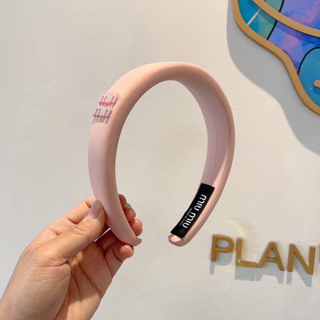 NO:281053,Packaging MIUMIU (Miao Miu) new sweet handmade headband, original single headband, simple and versatile, a must-have for trendy women, super high-end!  Hair accessories, hairpins, miumiu, hairpins19860909配包装 MIUMIU（缪缪）新款甜美手工制作发箍,原单头箍,简约百搭,潮女必备品,超级的高大上！发饰,发夹,miumiu,hairpins,accessory