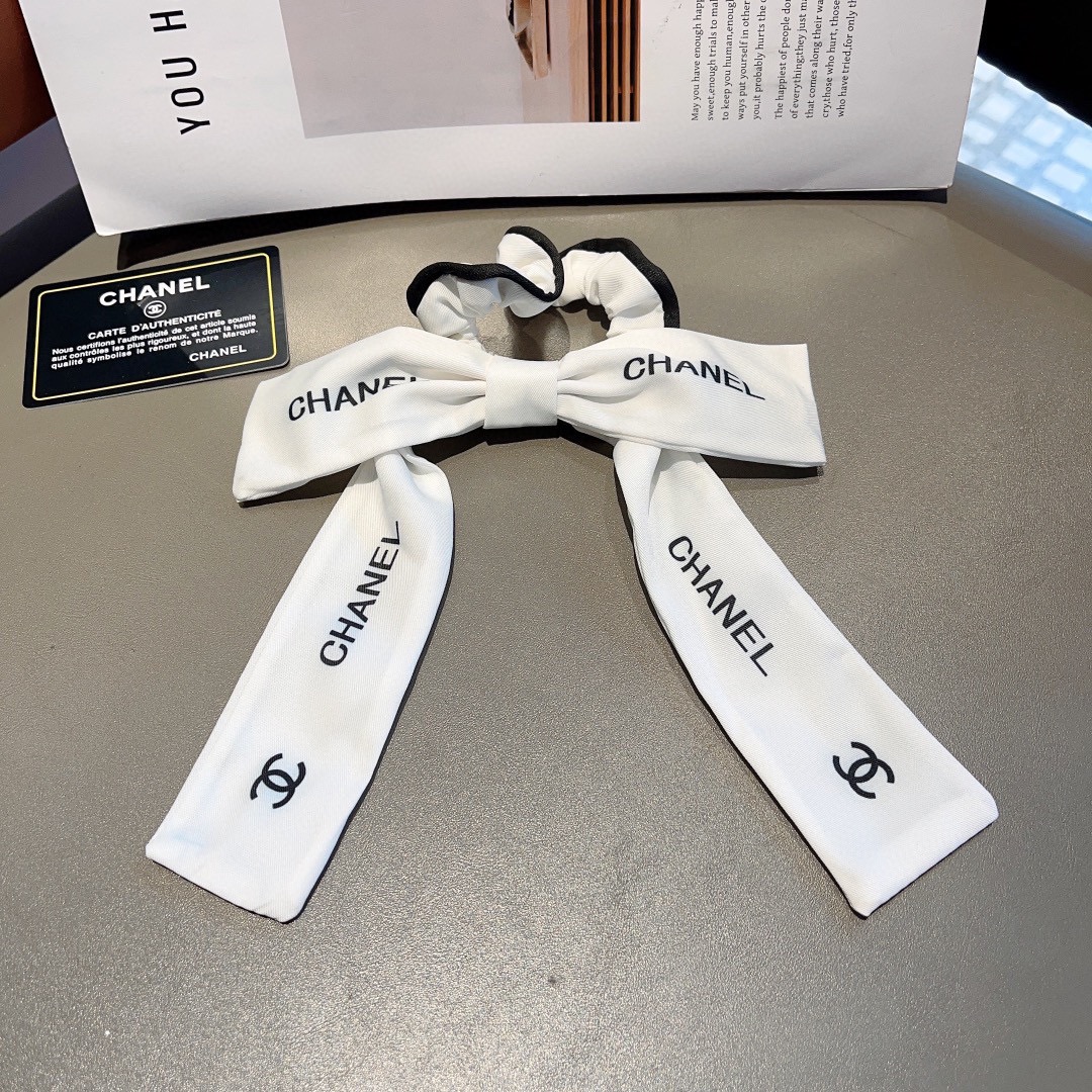 NO:280837,Packaging CHANEL New bow-knot black earrings with letters double C hair rings, small red book high-end large intestinal circles, Korean version of small fragrant rubber bands, classic flower design, high-end, atmospheric and fashionable!  Hair accessories, hairpins, chanel, chanel, hairpins19860909配包装 CHANEL 香奈儿 新款蝴蝶结木耳边字母双C发圈 小红书高端大肠圈,韩版小香风皮筋,经典花型设计, 高端大气时尚百搭！发饰,发夹,chanel,chanel,hairpins,accessory