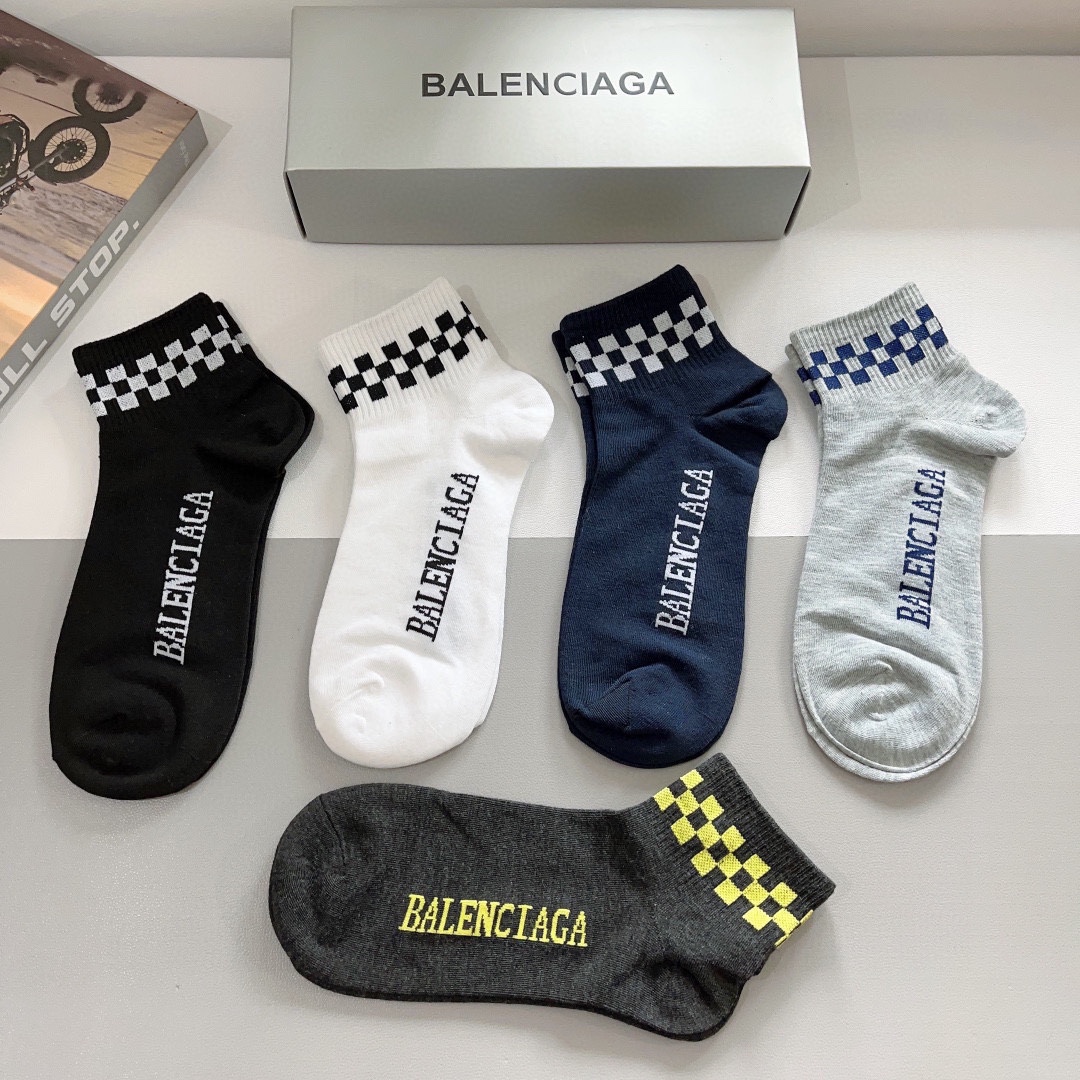 配包装一盒5双BALENCIAGA巴黎世家男款高版本超级柔软短款袜子潮人必不可少的时尚专柜代购袜子搭配起