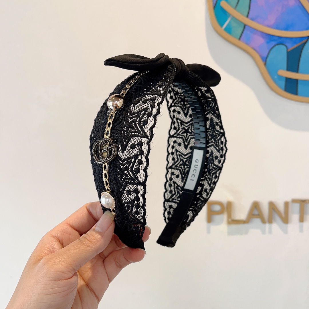 NO:281702,Packaging Gucci Internet celebrity classic hollow bow headband, goddess must-have headband, very versatile, fashionable and trendy hair accessories, hairpins, gucci, hairpins19860909配包装 Gucci古奇 网红经典镂空蝴蝶结发箍,女神必备单品头箍,非常百搭,时尚潮流款发饰,发夹,gucci,hairpins,accessory