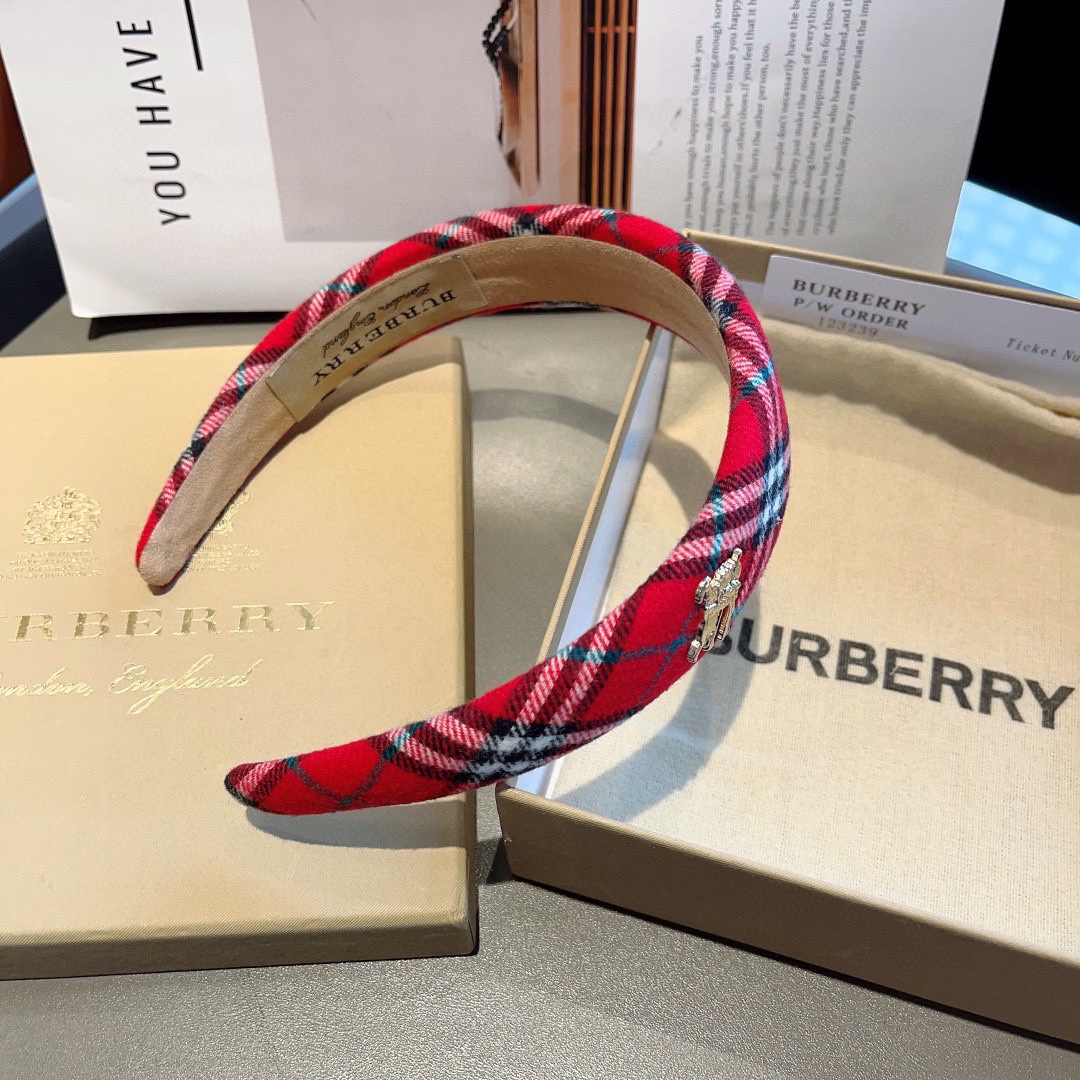 配包装巴宝莉BURBERRY新款发箍客供面料细节全部实拍！非常耐看又百搭适合各种场合搭配！