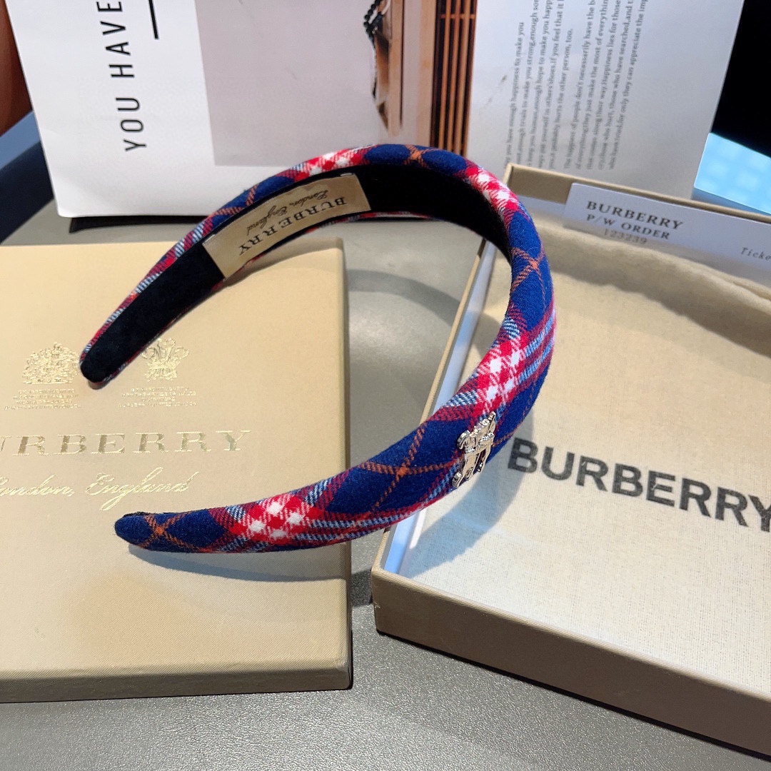 配包装巴宝莉BURBERRY新款发箍客供面料细节全部实拍！非常耐看又百搭适合各种场合搭配！