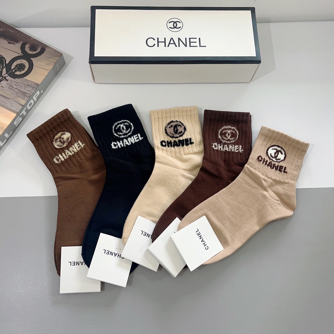 Chanel Calcetines de tubo