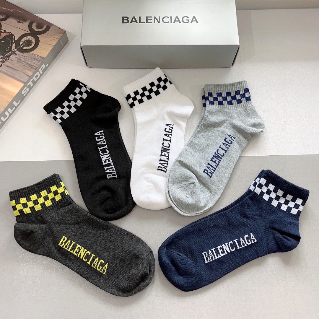 配包装一盒5双BALENCIAGA巴黎世家男款高版本超级柔软短款袜子潮人必不可少的时尚专柜代购袜子搭配起