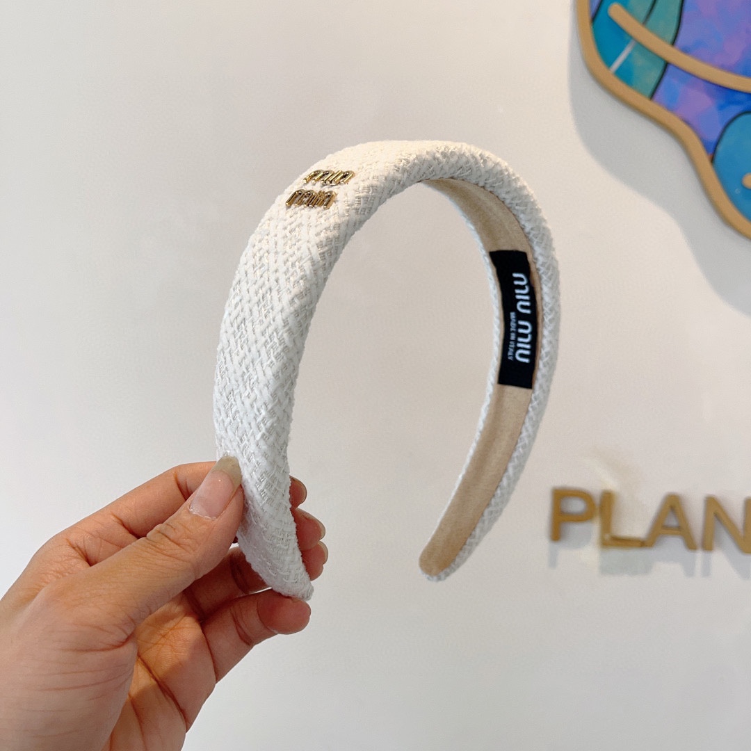 NO:283579,Packaging MIUMIU (Miao Miao) new handmade headband, original single product, simple and versatile headband, a must-have for trendy women, super versatile and high-end!  hairpins, hairpins, miumiu, hairpins19860909配包装 MIUMIU（缪缪）新款手工制作发箍,原单货,简约百搭头箍 潮女必备品,超级百搭高大上！发夹,发夹,miumiu,hairpins,accessory