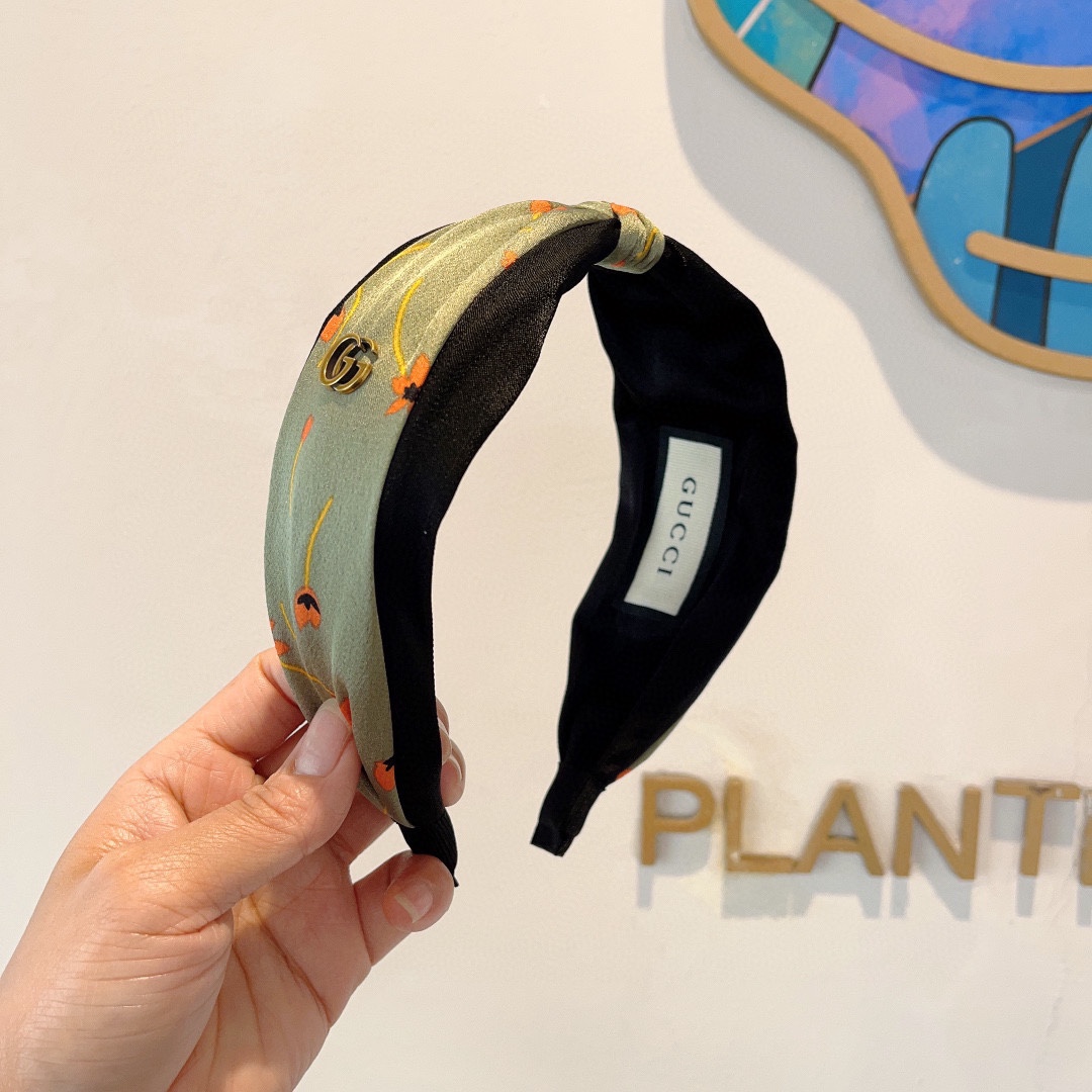 NO:284587,Packaging Gucci Guci Internet celebrity classic new hairband, goddess must-have single headband, very versatile, fashionable and trendy, popular, multi-color shipment... Hairpins, hairpins, gucci, hairpins19860909配包装 Gucci古奇 网红经典新款发箍,女神必备单品头箍,非常百搭,时尚潮流, 火爆 多色出货...发夹,发夹,gucci,hairpins,accessory