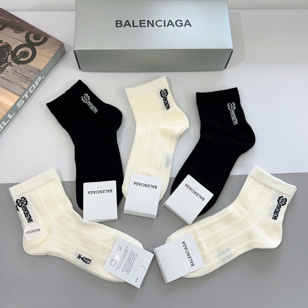 配包装一盒5双BALENCIAGA巴黎世家高版本超级柔软中筒袜子潮人必不可少的时尚专柜代购袜子搭配起来超