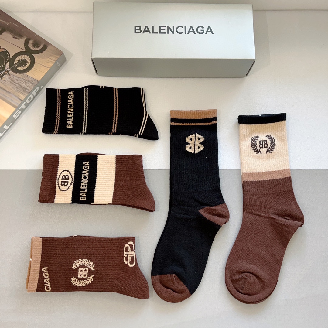 配包装一盒5双BALENCIAGA巴黎世家高版本超级柔软长筒袜子潮人必不可少的时尚专柜代购长筒袜子搭配起