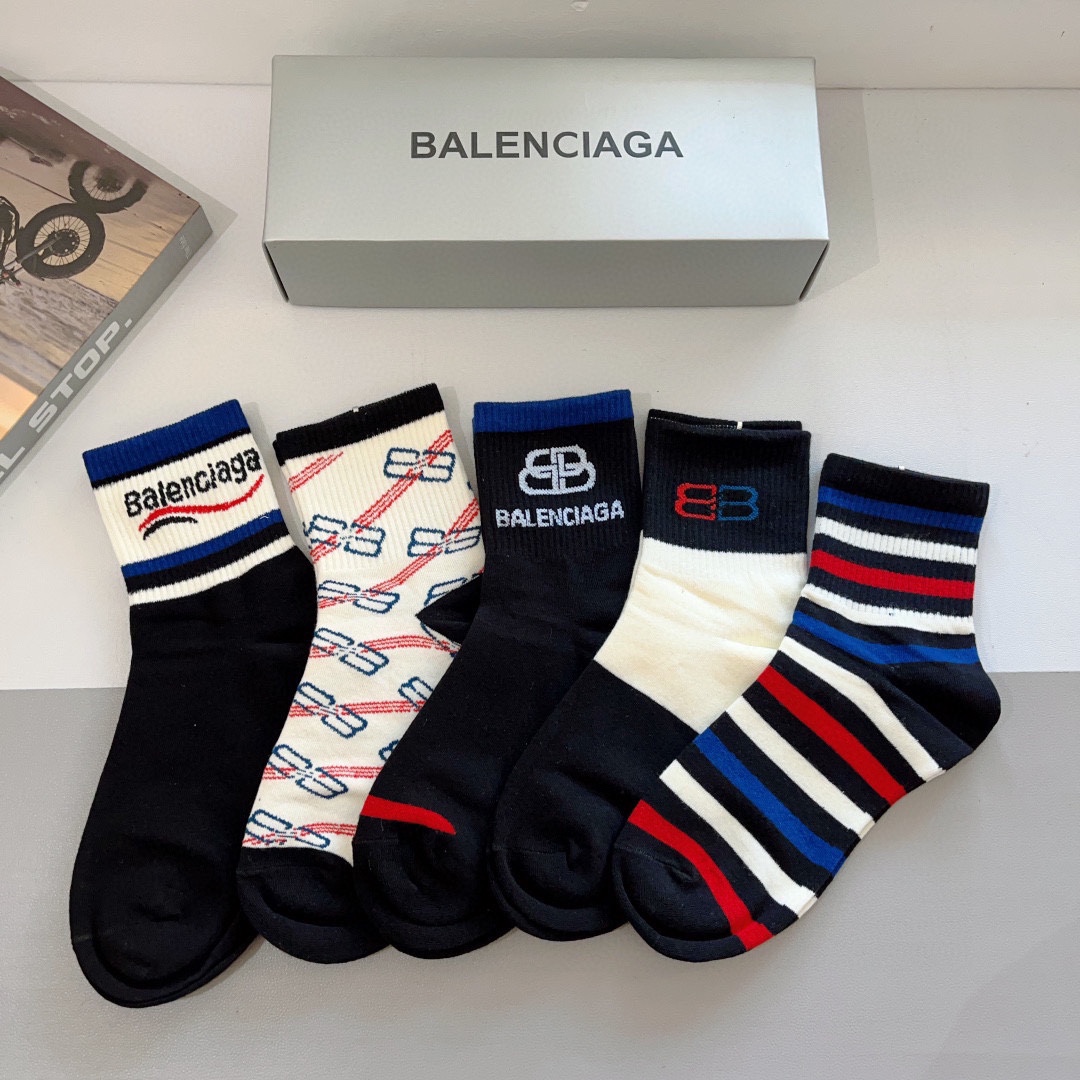 配包装一盒5双BALENCIAGA巴黎世家高版本超级柔软中筒袜子潮人必不可少的时尚专柜代购袜子搭配起来超