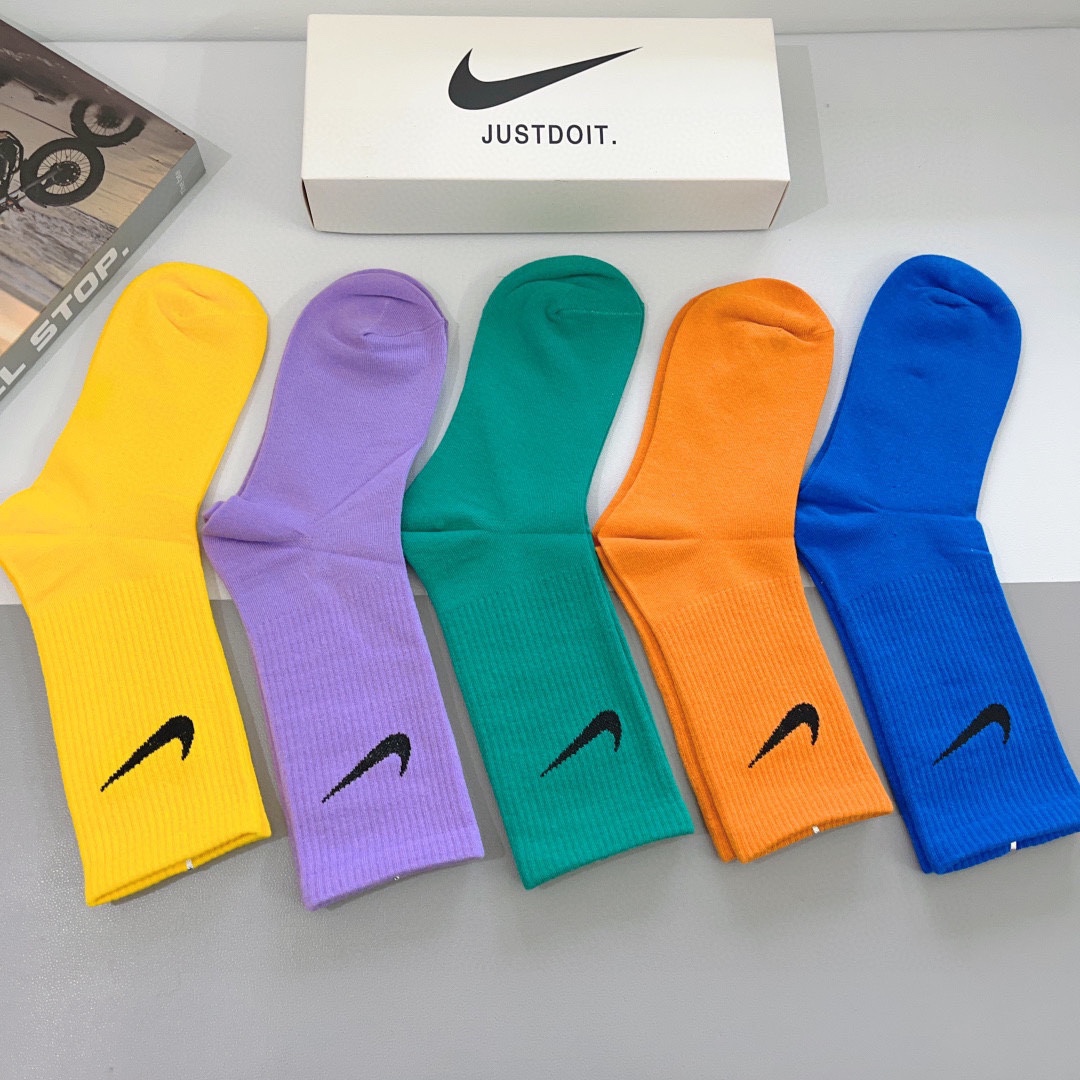 High-Quality Nike/Nick Packaging with Cotton Drum Stocking for Anti-Bacterial Inhalation - 图片 4