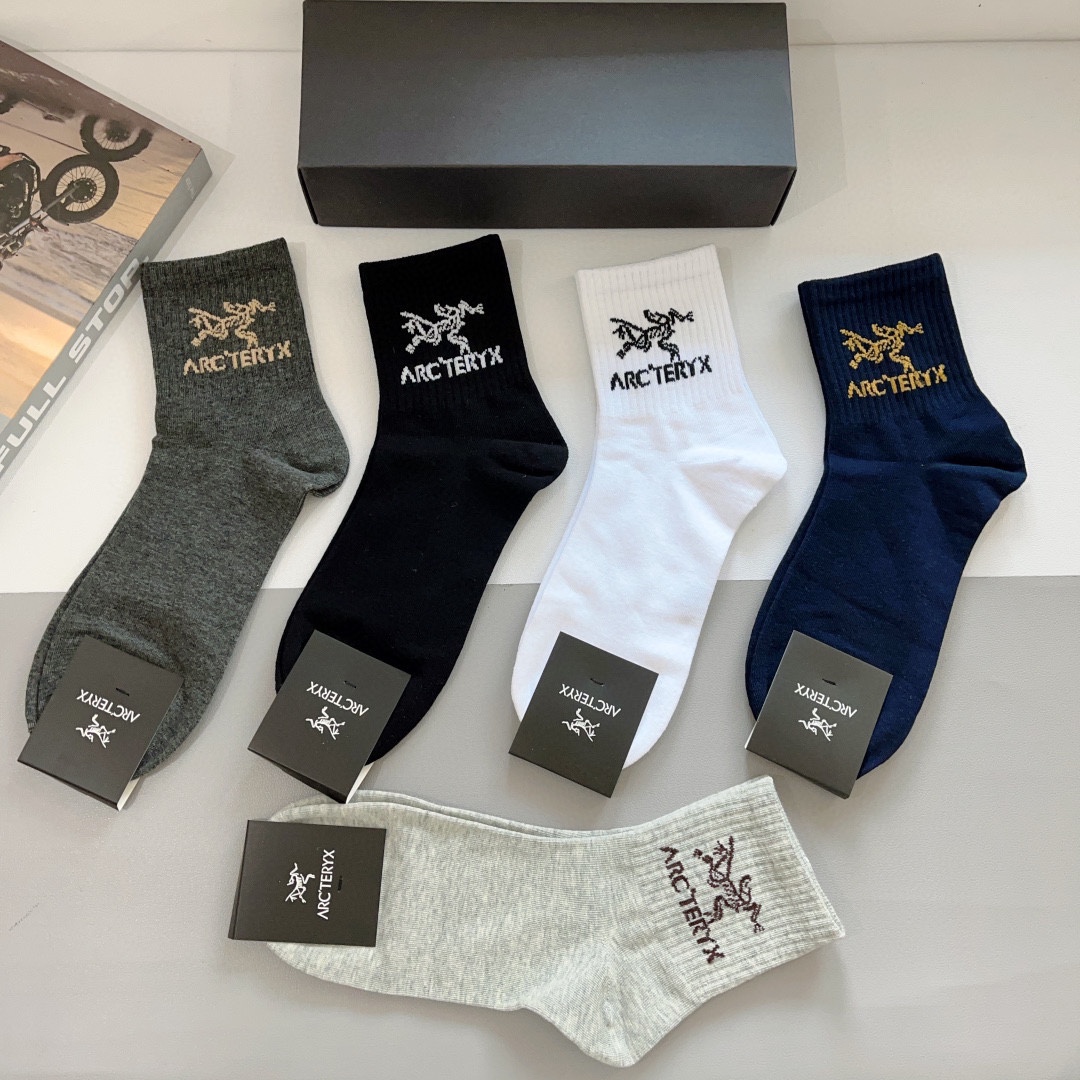 ARC’TERYX New Man’s Socks Packaging: 5 Pairs per Box, Red-Sync Classic Logo Design. - 图片 3