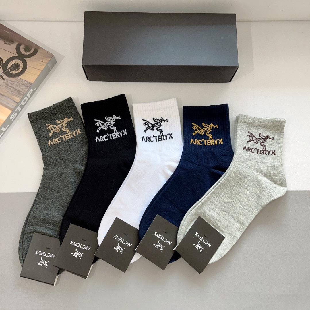 ARC’TERYX New Man’s Socks Packaging: 5 Pairs per Box, Red-Sync Classic Logo Design. - 图片 1
