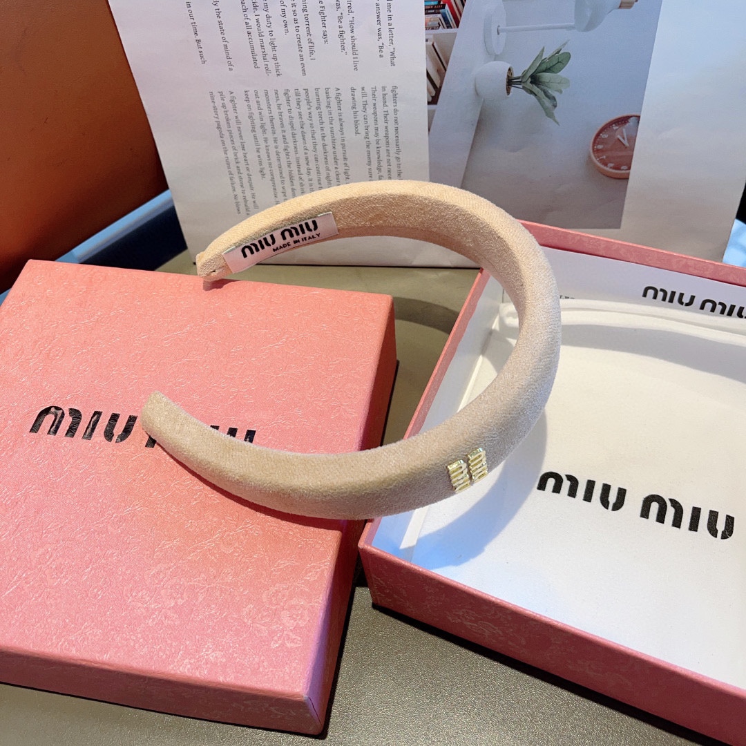 MIUMIU缪缪新款甜美字母手工制作发箍少女感简约百搭头箍潮女必备品超级的高大上！多色可选