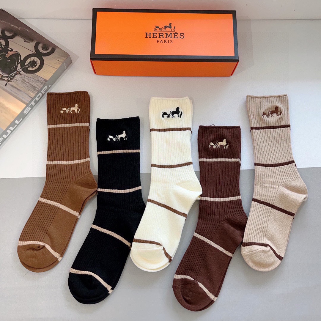 Stylish Hermes Fashion Cabinet Buys Long-Skinned Socks for High-Quality Packaging - 图片 8