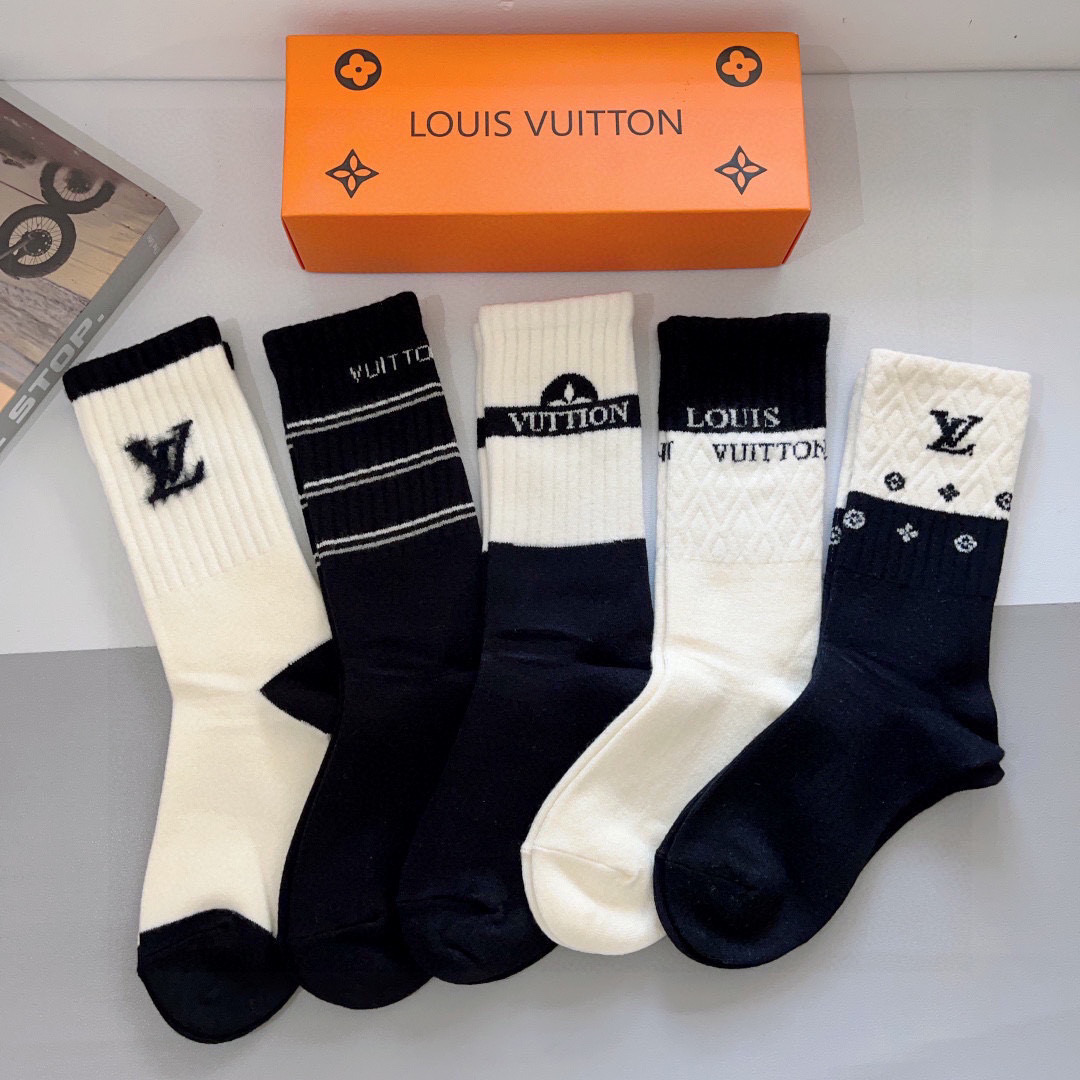 NO:294428,Packaging (5 pairs per box) LV Louis Vuitton Classic high-version cashmere stockings for women, cashmere fabric is super soft, a must-have for trendy people, classic logo letters, personalized and fashionable and versatile style!  socks, stockings, socks, louis vuitton, louis vuitton, socks19860909配包装（一盒5双） LV 路易威登 经典高版本羊绒长筒袜女,羊绒面料超级柔软,潮人必备 ,经典logo字母,个性时尚百搭款！袜子,丝袜,袜子,louis vuitton,louis vuitton,socks,accessory