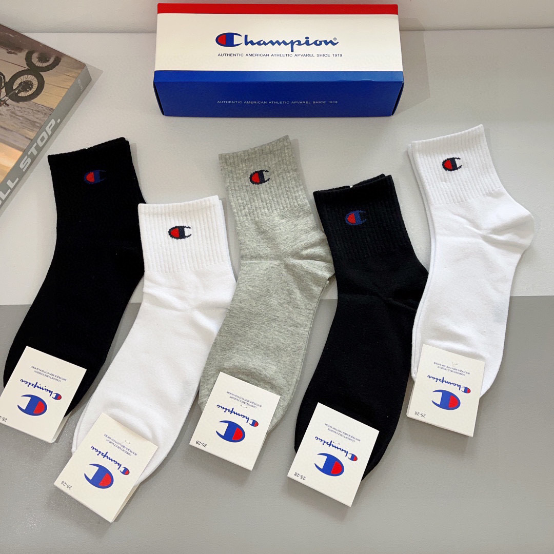 2023 Champion Socks: 5 Pairs per Box with Matching Stockings and Card - 图片 8