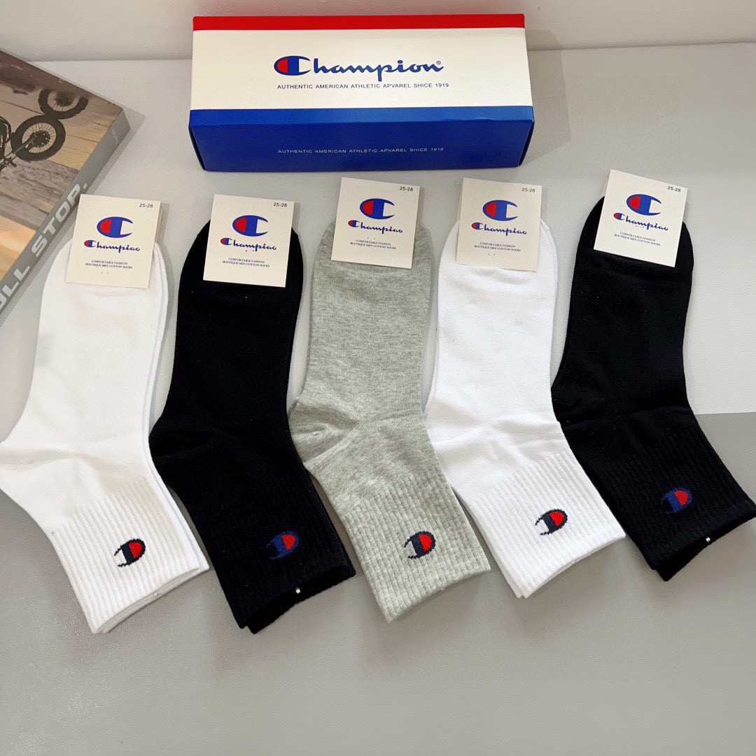 2023 Champion Socks: 5 Pairs per Box with Matching Stockings and Card - 图片 4