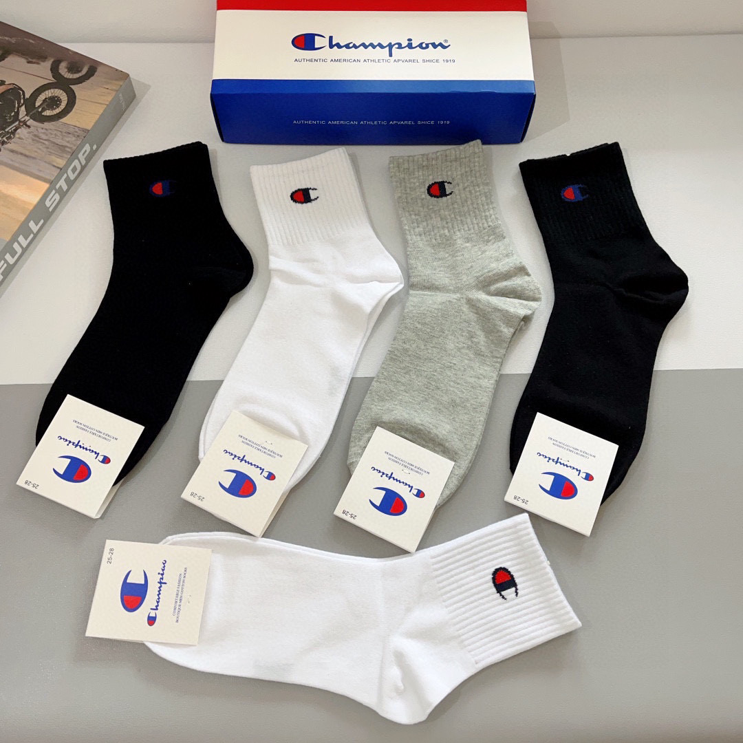2023 Champion Socks: 5 Pairs per Box with Matching Stockings and Card - 图片 5